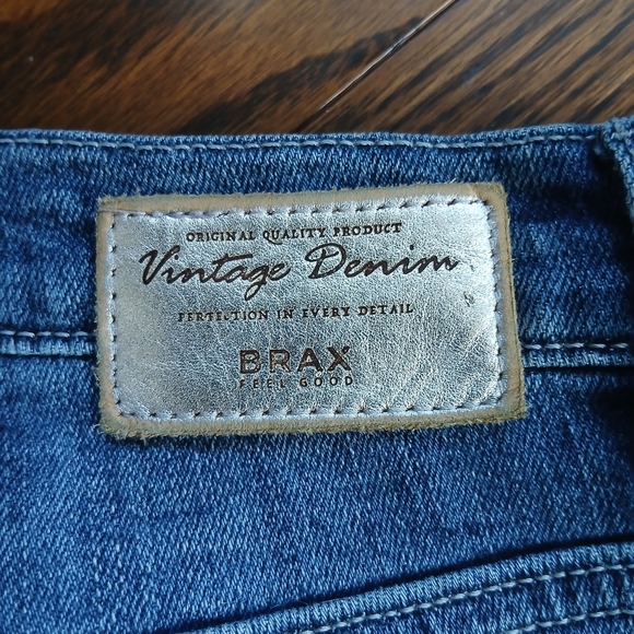 Brax Vintage Denim Embroidered Women Jeans 28 - Picture 9 of 9